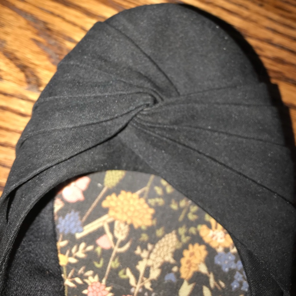 FLATS - Picture 4 of 4